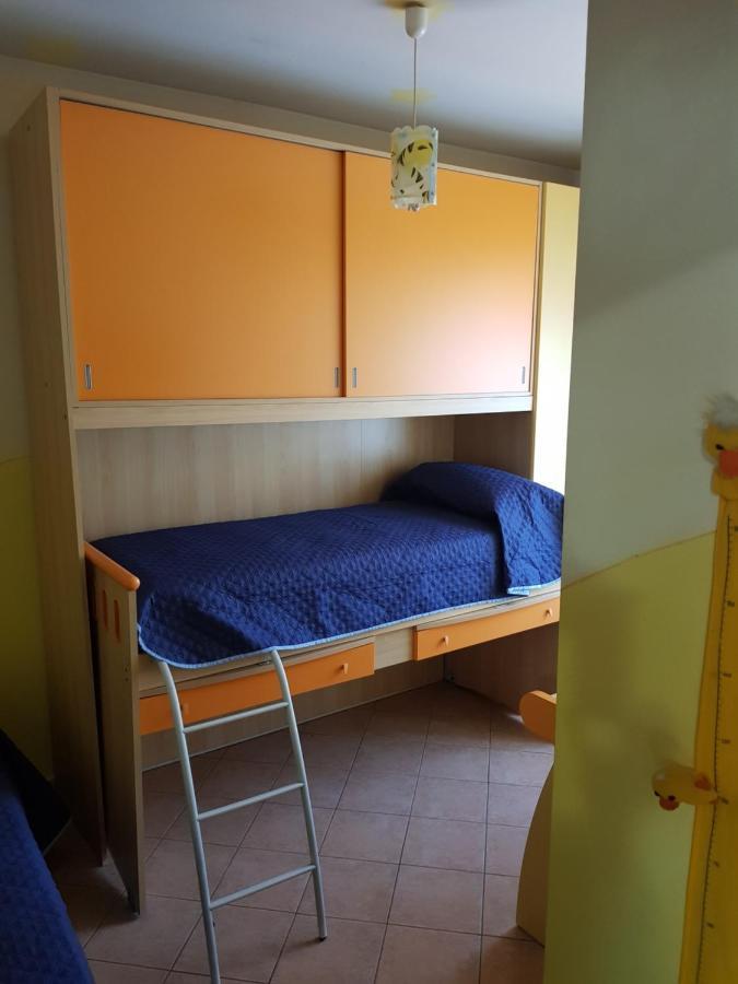 Casa Vacanza Tommy Pabillonis Esterno foto